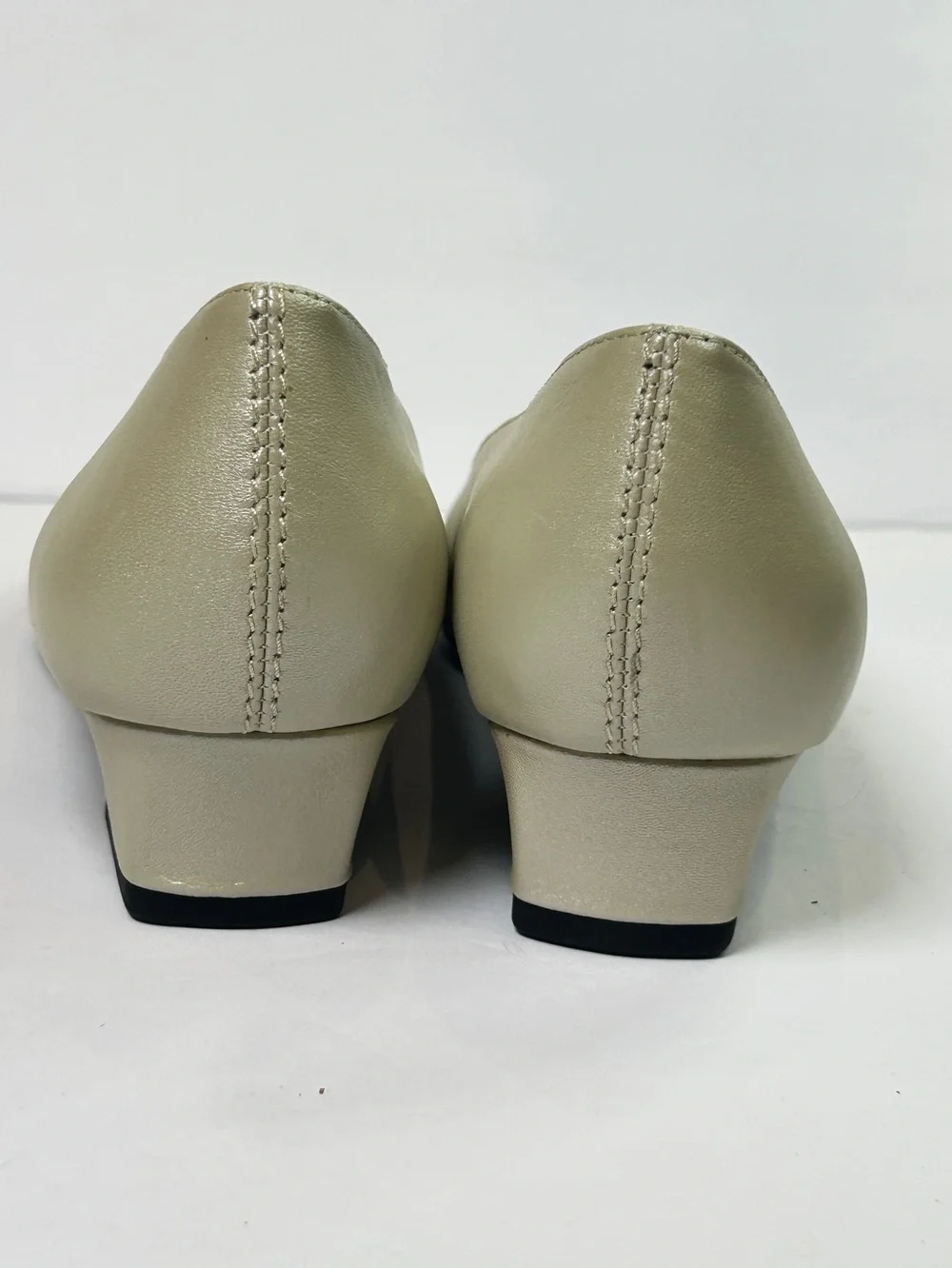 Trotters classic low